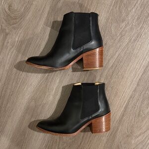 Nisolo Black Leather Ankle Booties